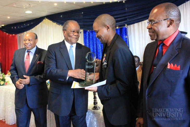 Limkokwing Swaziland receives award for the ‘Best Exhibition Stall’