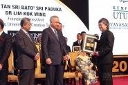 Founder and President of Limkokwing University receives Utusan’s Lifetime Achievement Award