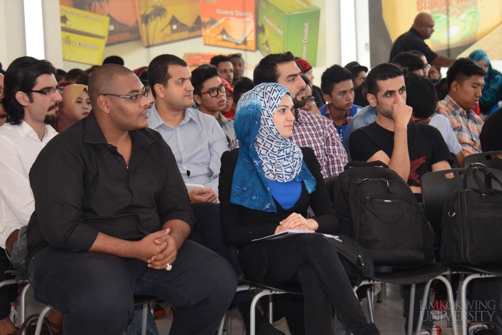 Managing Director of Fluor Malaysia speaks to Limkokwing students