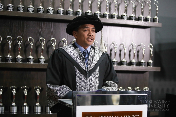 YB Dato’ Azis Jamman receives Honorary Doctorate from Limkokwing University