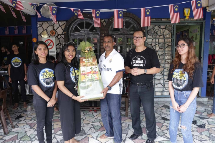 Limkokwing students bring cheer to residents of Siddharthan Care Centre